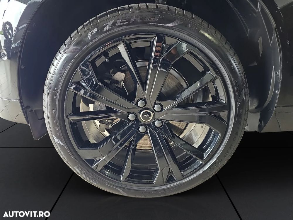 Volvo XC 60 T8 AWD Ultra Black Edition - 25