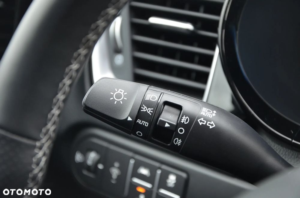 Kia ProCeed 1.5 T-GDI DCT7 OPF GT LINE - 31