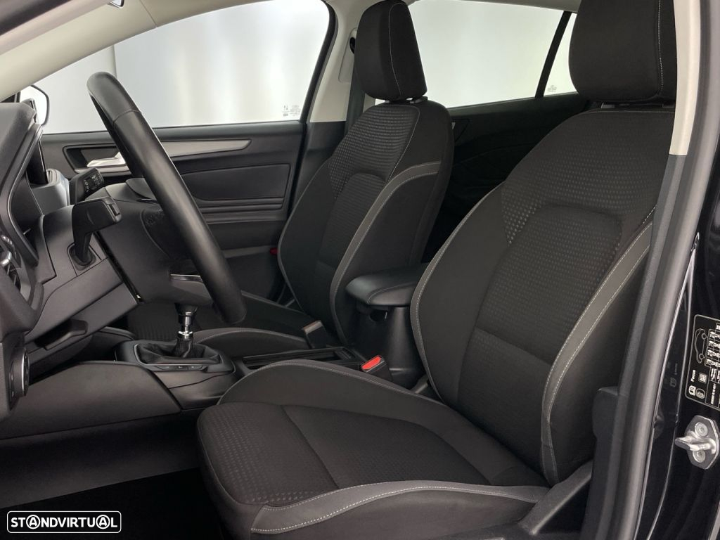 Ford Focus 1.0 EcoBoost Connected - 19