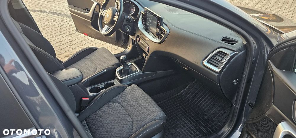 Kia Ceed 1.4 T-GDI M - 14