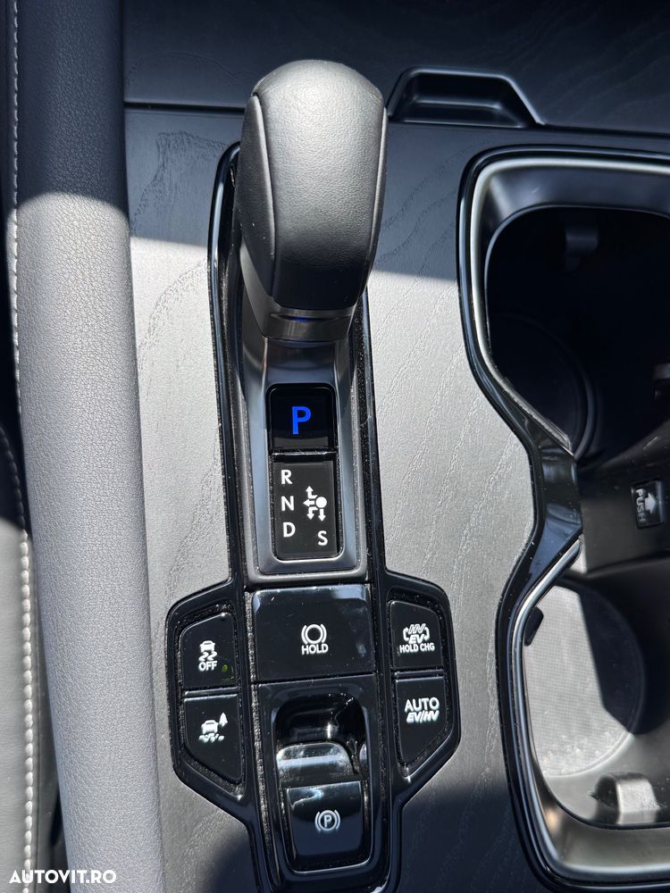 Lexus Seria RX - 14