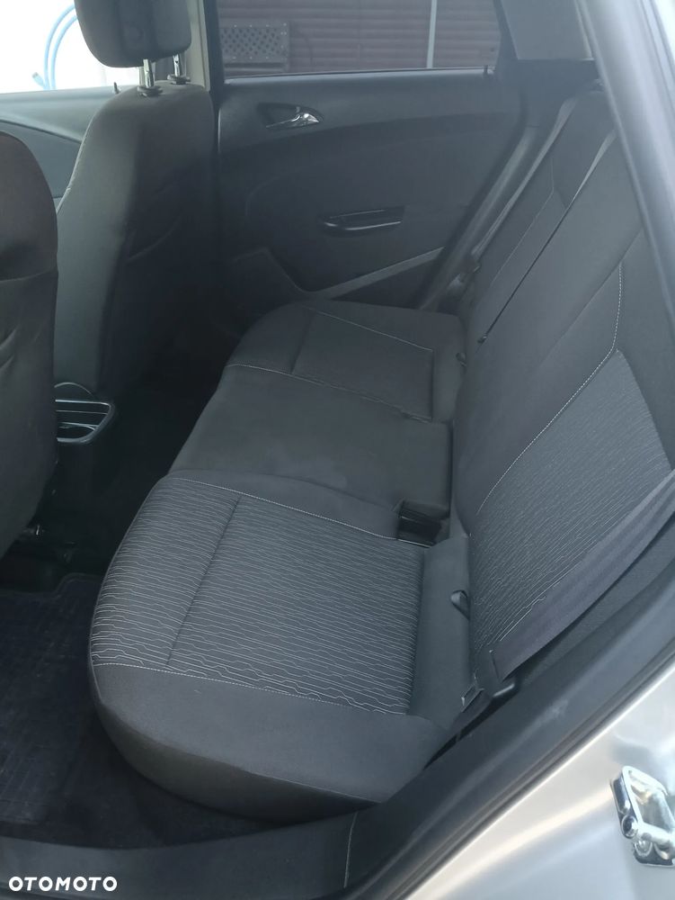 Opel Astra - 11