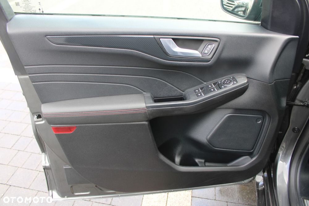 Ford Kuga - 22