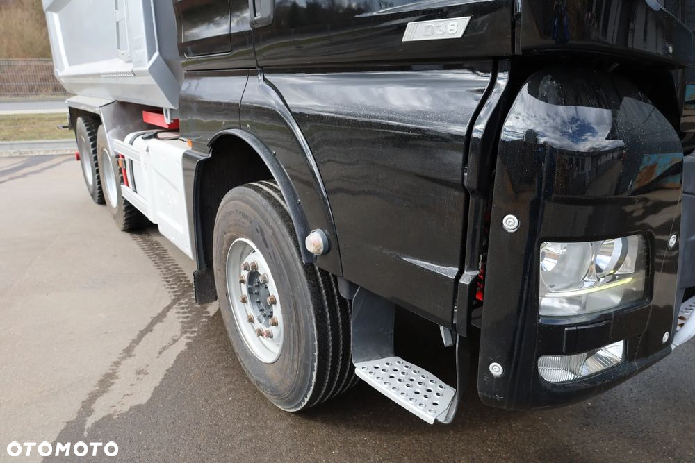 MAN TGX - 10