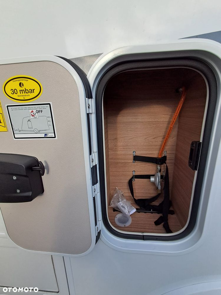 Weinsberg X-CURSION 500 LT 2 osobne łóżka Nowy Pojazd Temopmat ACC FV23% - 14