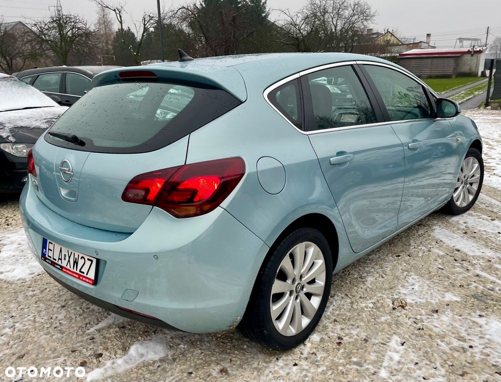 Opel Astra 1.6 NAVI - 14