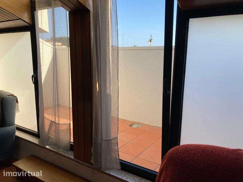 Apartamento T3+1 duplex para arrendar em Espinho - Grande imagem: 4/12