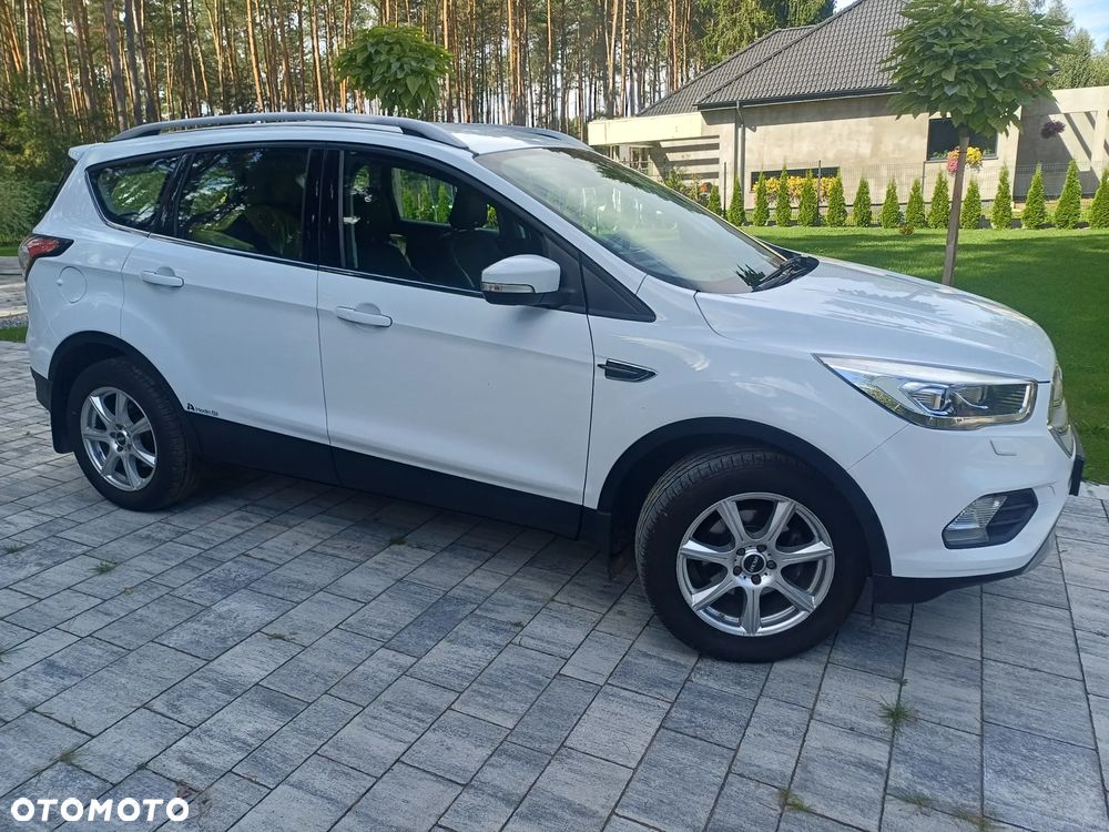 Ford Kuga 1.5 EcoBoost 2x4 Titanium - 3
