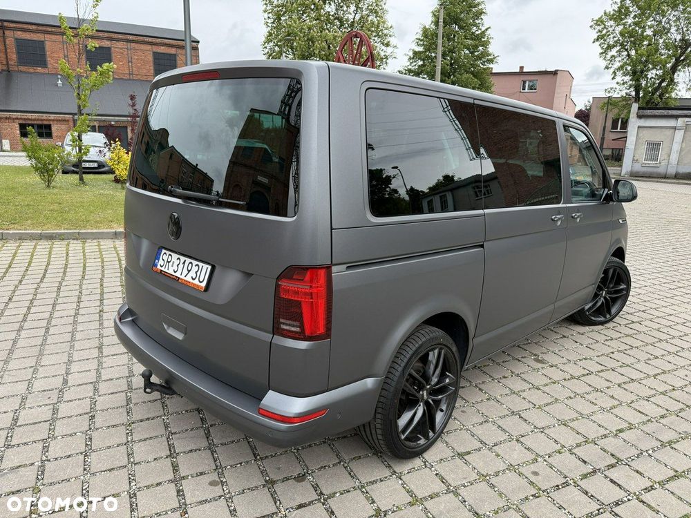Volkswagen Multivan - 8