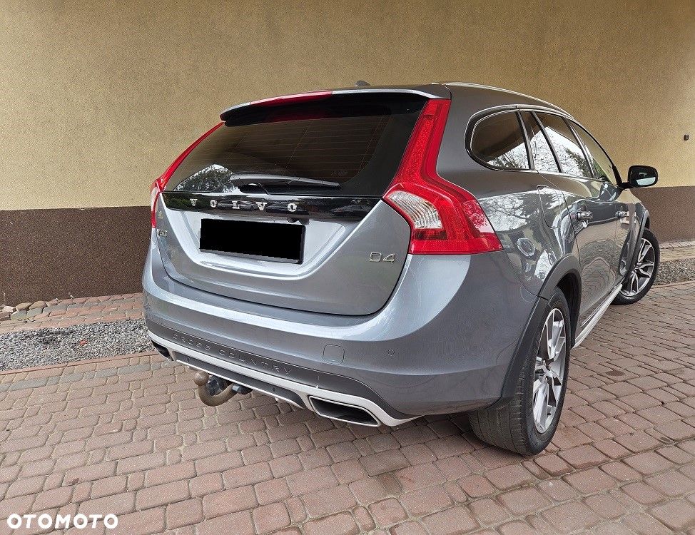 Volvo V60 Cross Country D4 Geartronic Summum - 6