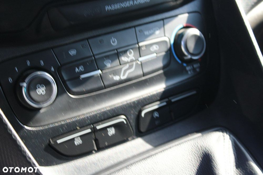 Ford Transit Connect - 28