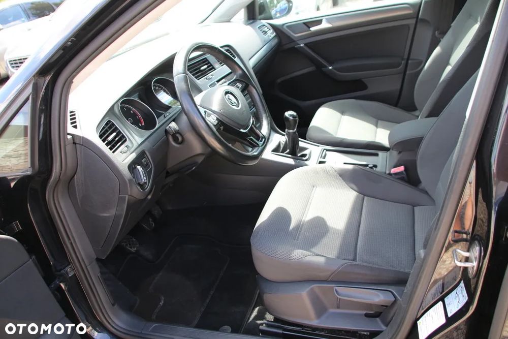Volkswagen Golf 1.4 TSI BMT Comfortline - 12