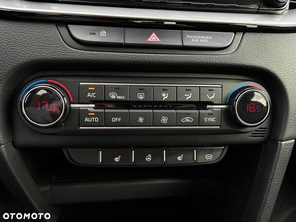 Kia XCeed 1.5 T-GDI Business Line DCT - 19