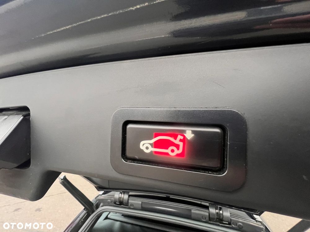 BMW Seria 5 525d - 25