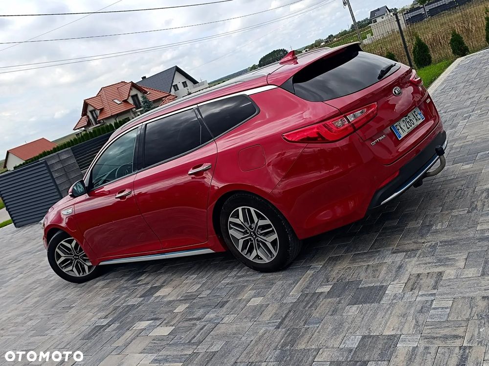 Kia Optima Plug-in Hybrid - 11