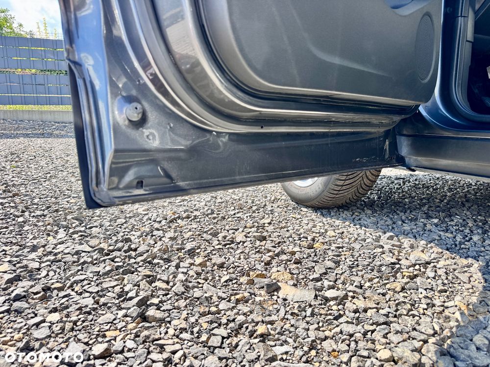 Ford Kuga - 26