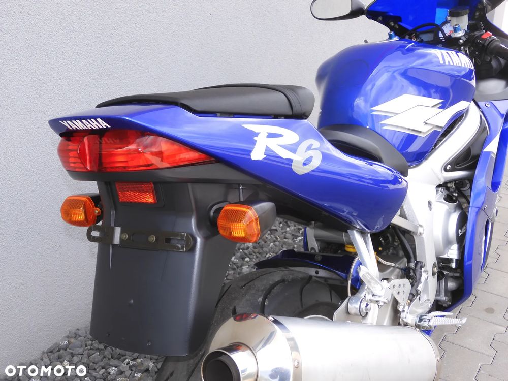 Yamaha R6 - 18