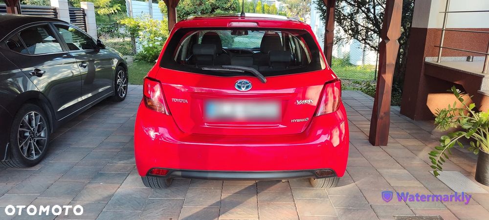 Toyota Yaris Hybrid 100 Premium EU6 - 7