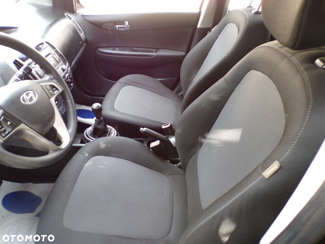 Hyundai i20 - 19