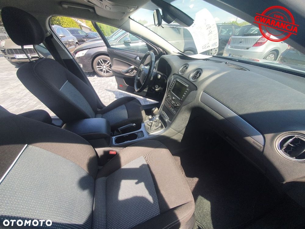 Ford Mondeo - 23