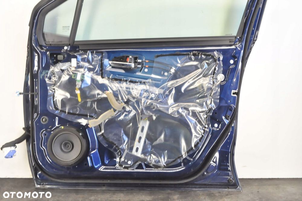 SUZUKI S-CROSS DRZWI PRAWY PRZÓD PRZEDNIE 23R - 12