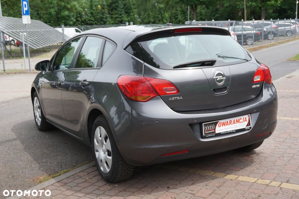 Opel Astra 1.6 Selection - 6