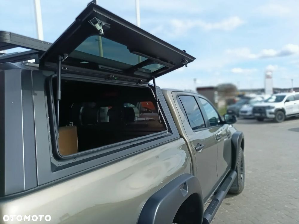 Toyota Hilux 2.8 D-4D mHEV Double Cab Invincible 4x4 - 17