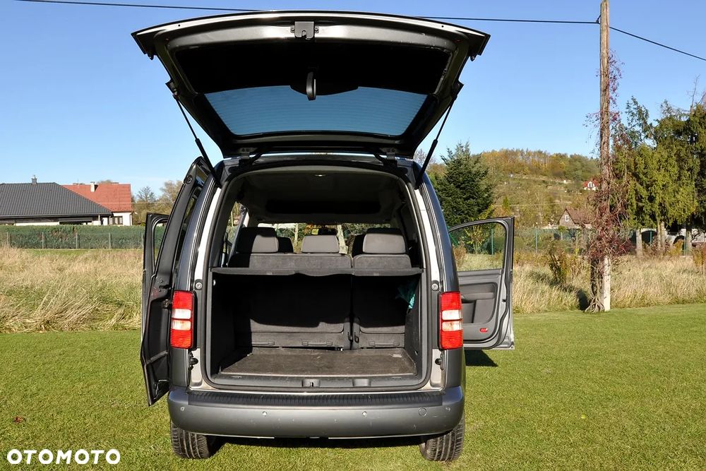 Volkswagen Caddy 2.0 TDI Trendline 4Motion DSG - 8