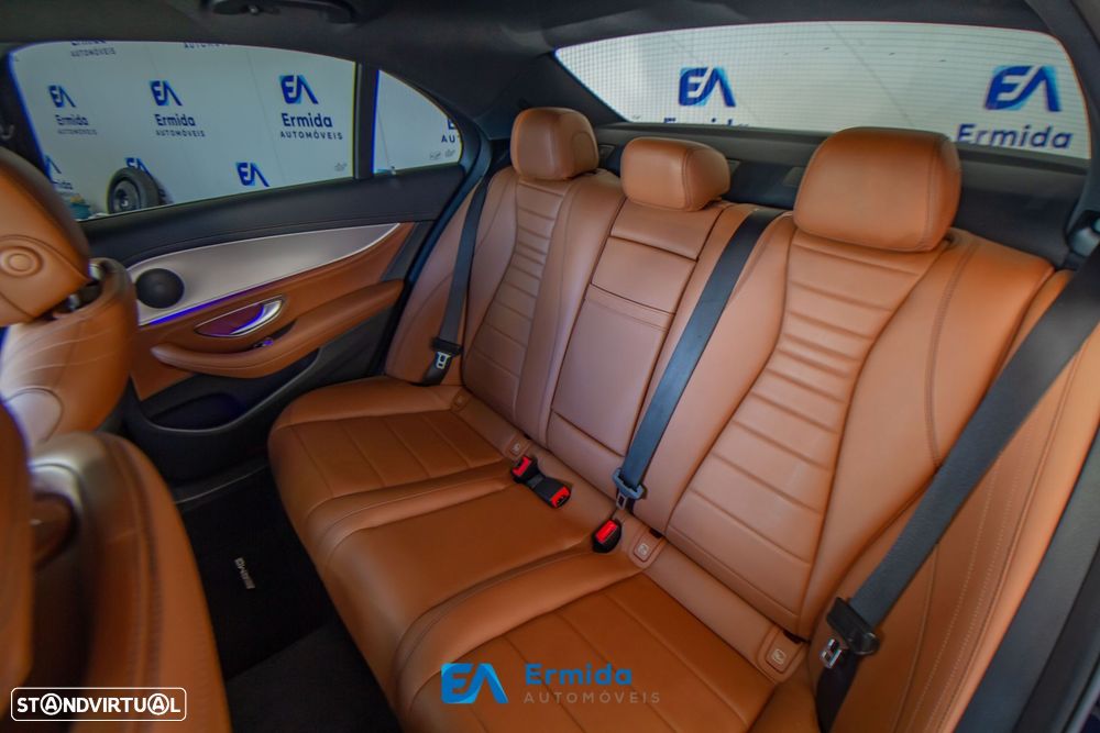 Mercedes-Benz E 220 d AMG - 22