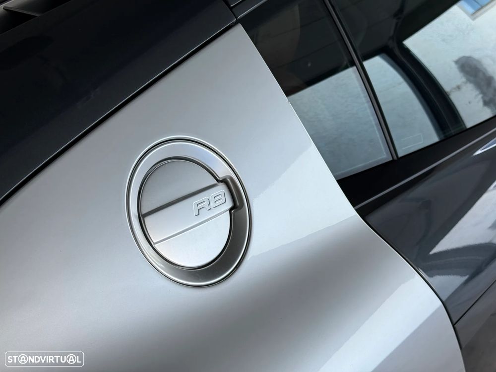 Audi R8 Coupé 4.2 FSI quattro R tronic - 21