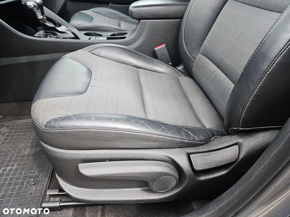 Kia Niro - 28