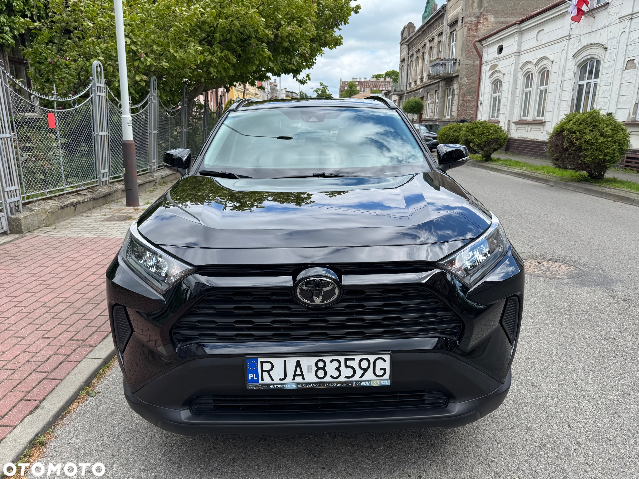 Toyota RAV4 - 10