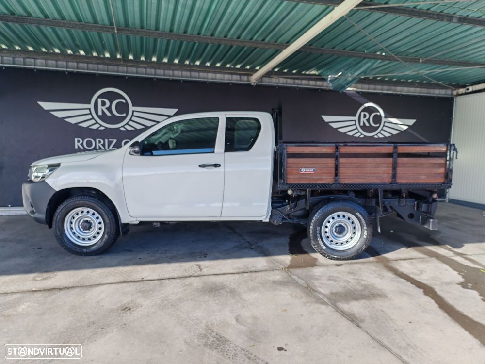 Toyota Hilux - 4