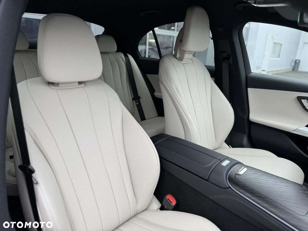 Mercedes-Benz Klasa E 220 d 9G-TRONIC Edition AVANTGARDE - 12