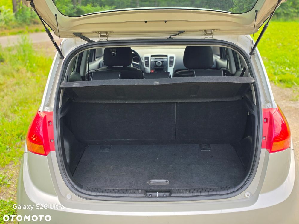 Kia Venga 1.4 L - 9