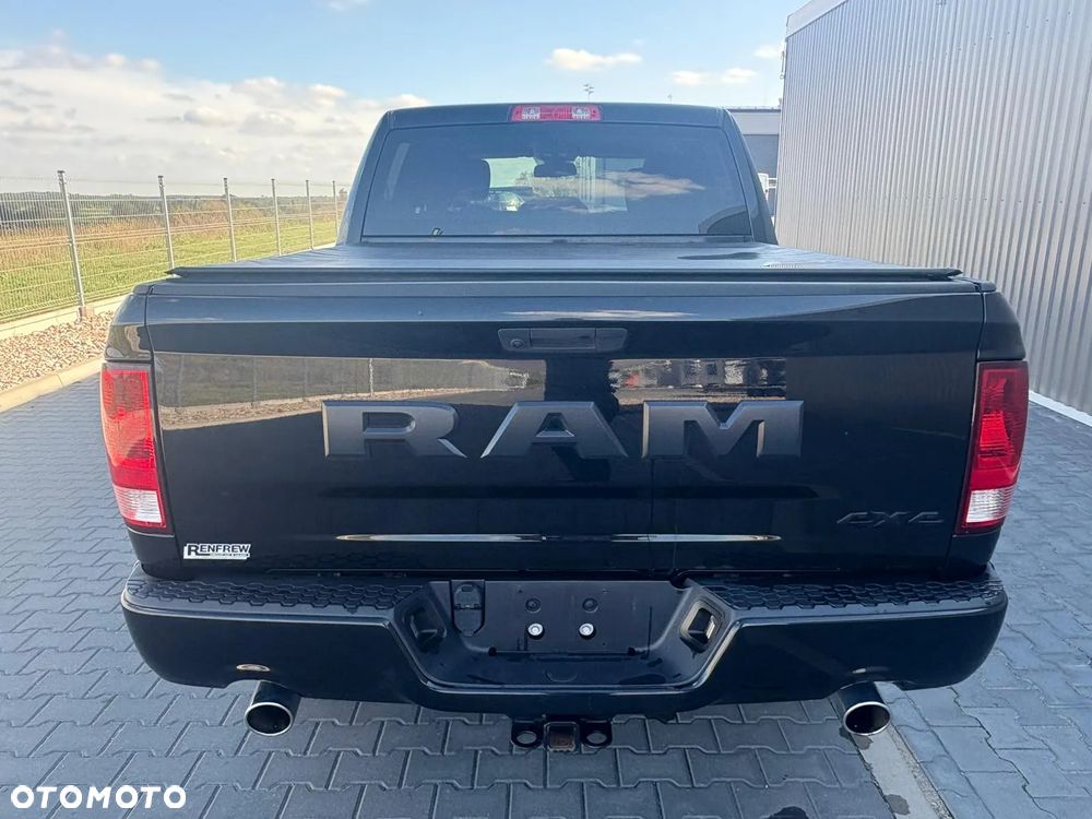 Dodge RAM 1500 5.7 4x4 - 8