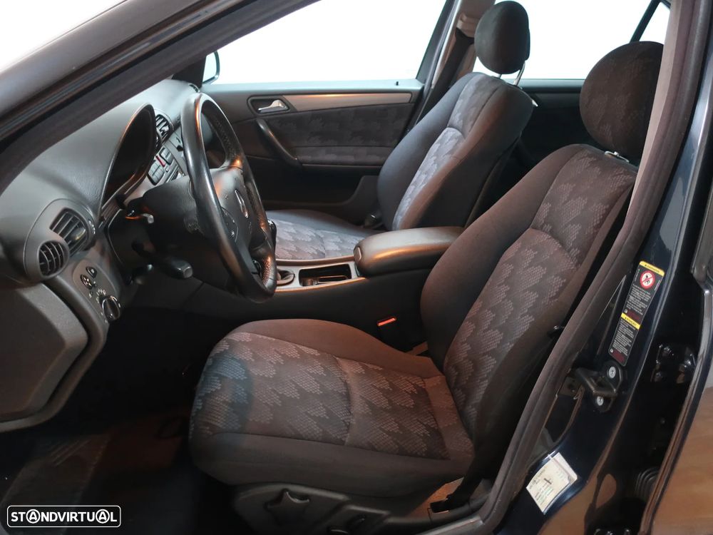 Mercedes-Benz C 220 CDi Avantgarde - 11