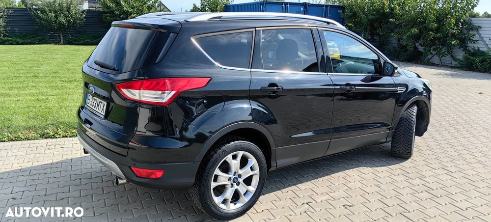 Ford Kuga 2.0 TDCi Powershift 4WD Titanium - 14