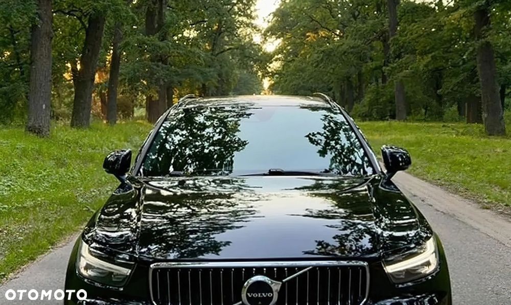 Volvo XC 40 T5 AWD R-Design - 2