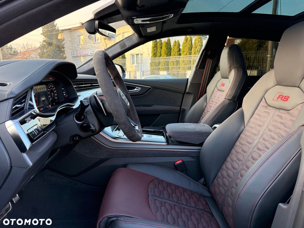 Audi RS Q8 - 7