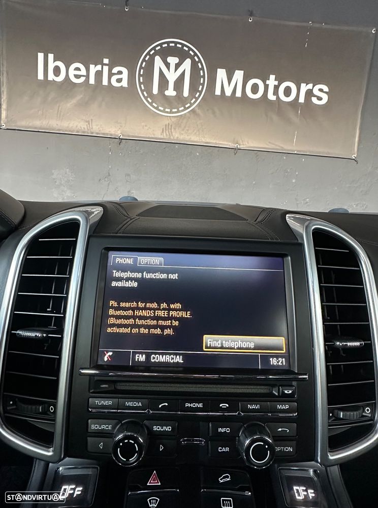 Porsche Cayenne S Hybrid Tiptronic S - 35