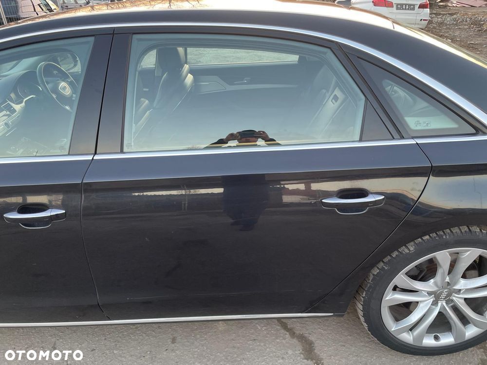 5781. Drzwi Lewy Tył Kod Lakieru: LZ9Y Audi A8 D4 Long Lift 2014R (2014-2017 R) - Wysyłka - 1