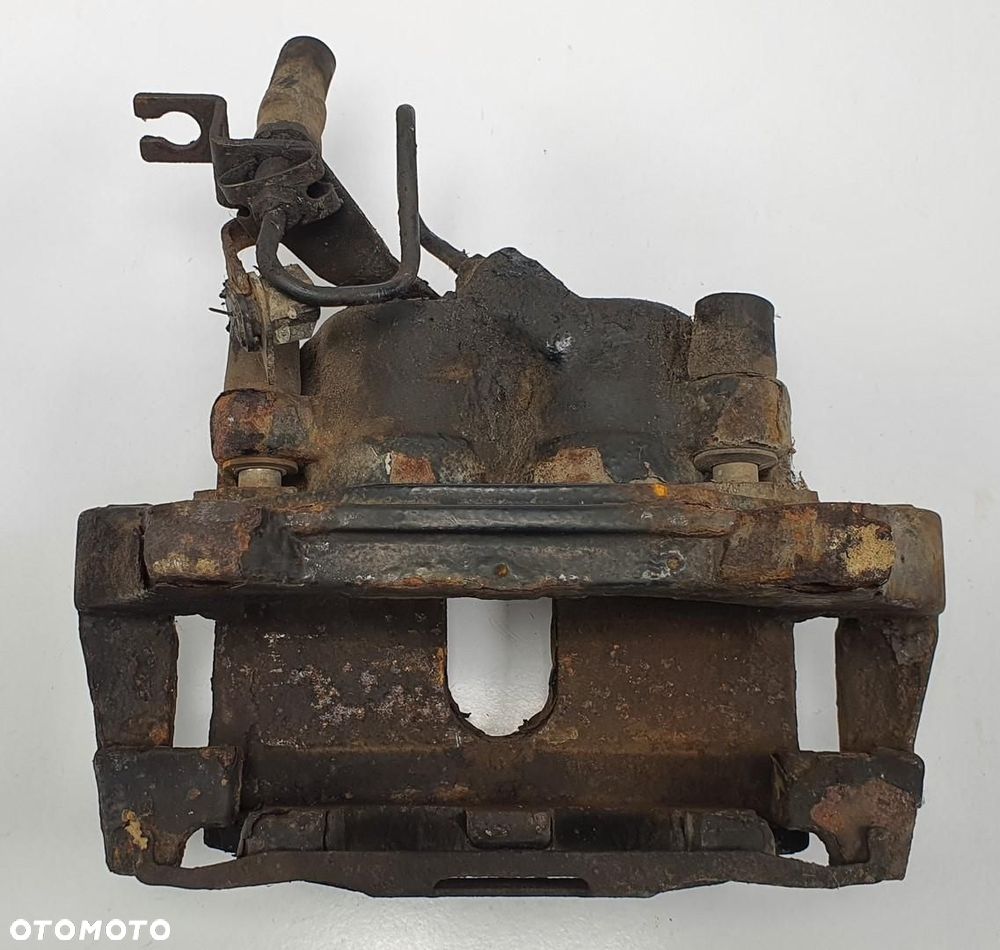 ZACISK HAMULCOWY PRAWY PRZÓD PRZEDNI VW PASSAT B5 W8 - 5