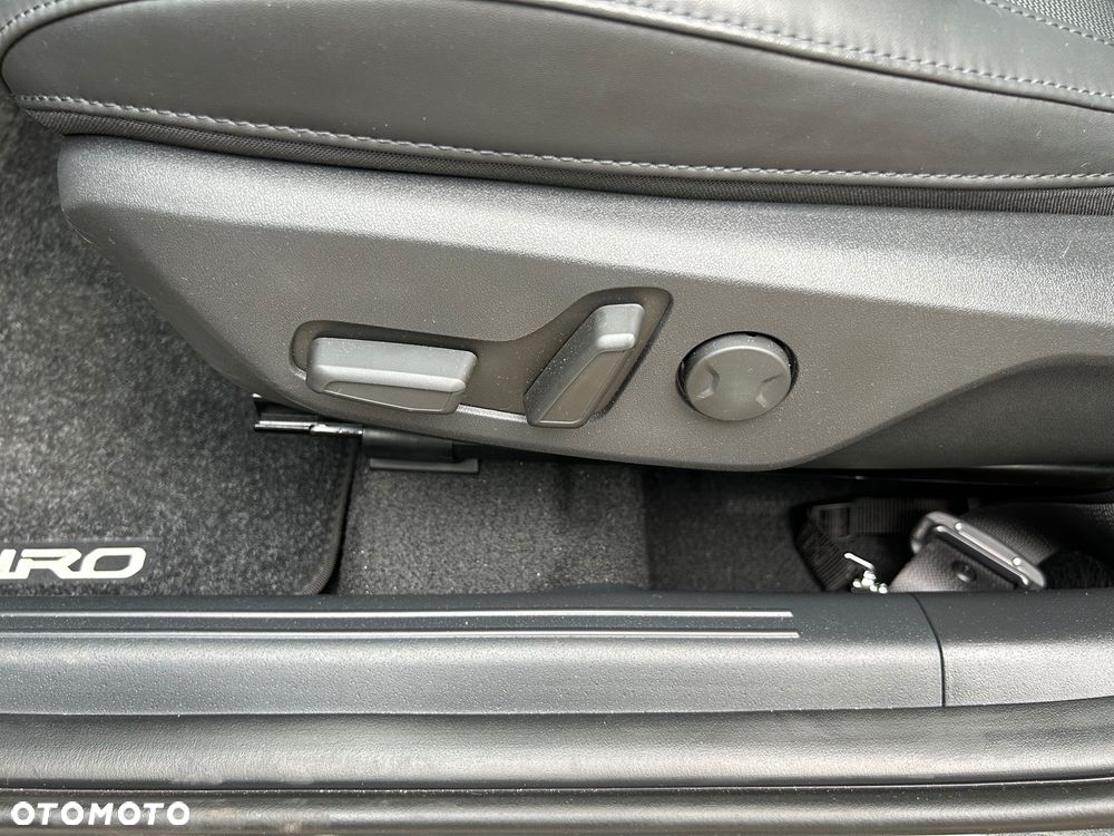 Kia Niro 1.6 GDI Hybrid Business Line - 34
