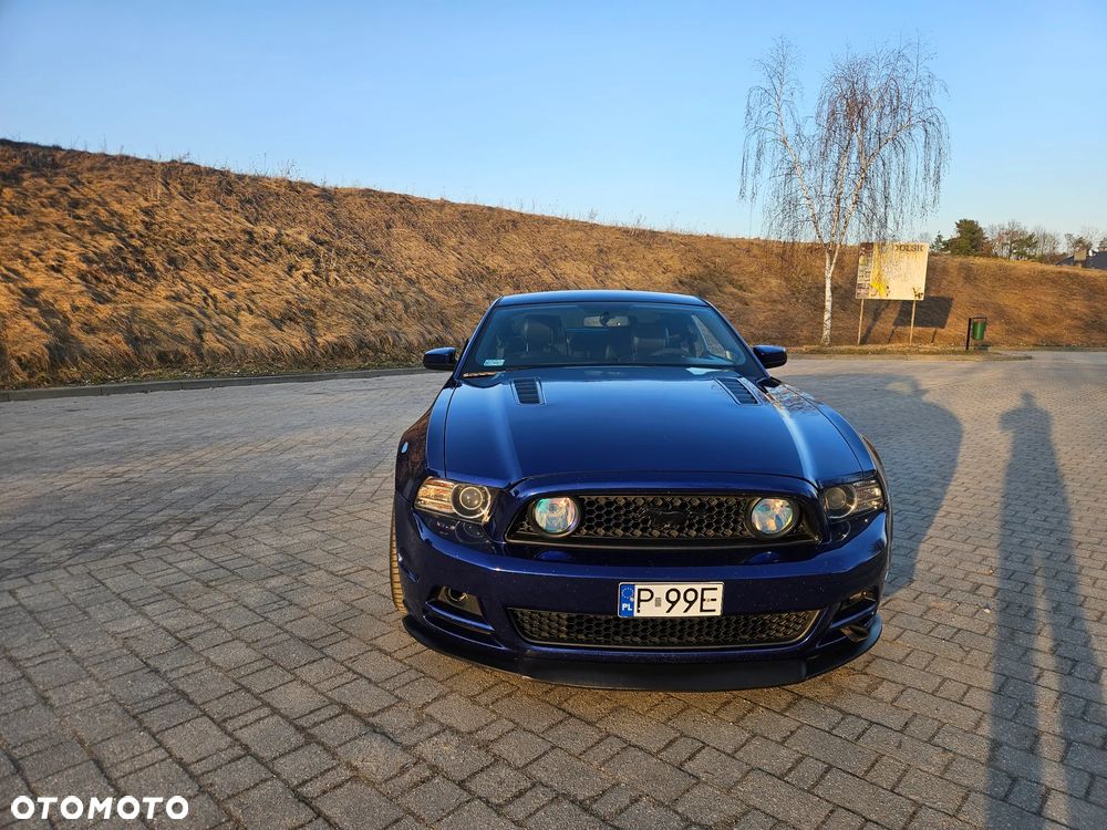Ford Mustang 5.0 V8 GT - 10