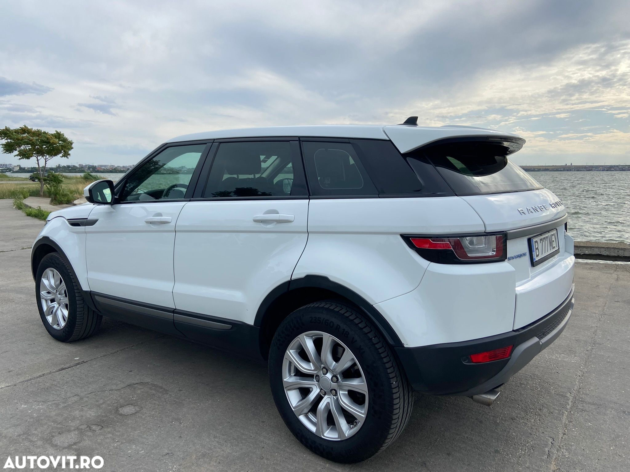 Land Rover Range Rover Evoque - 2