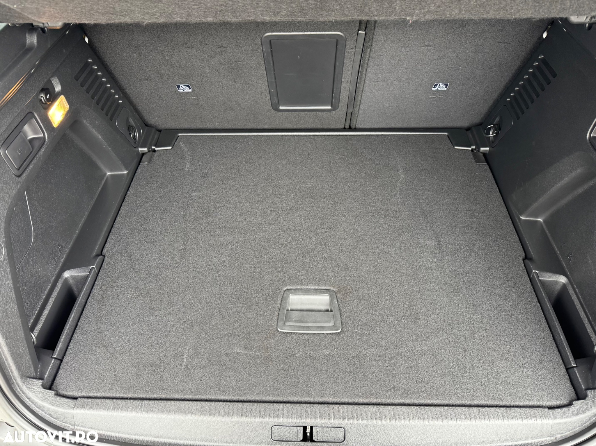 Peugeot 3008 BlueHDi 130 Stop & Start EAT8 Roadtrip - 33