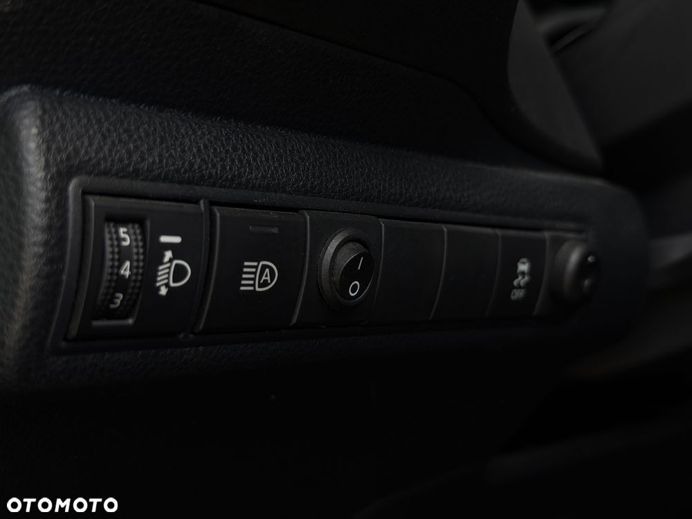 Toyota Corolla 2.0 Hybrid Comfort - 21