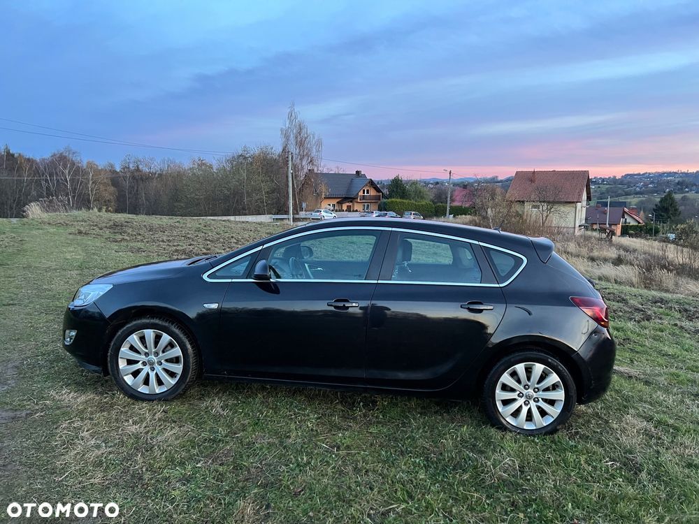 Opel Astra 2.0 CDTI DPF Automatik Cosmo - 9