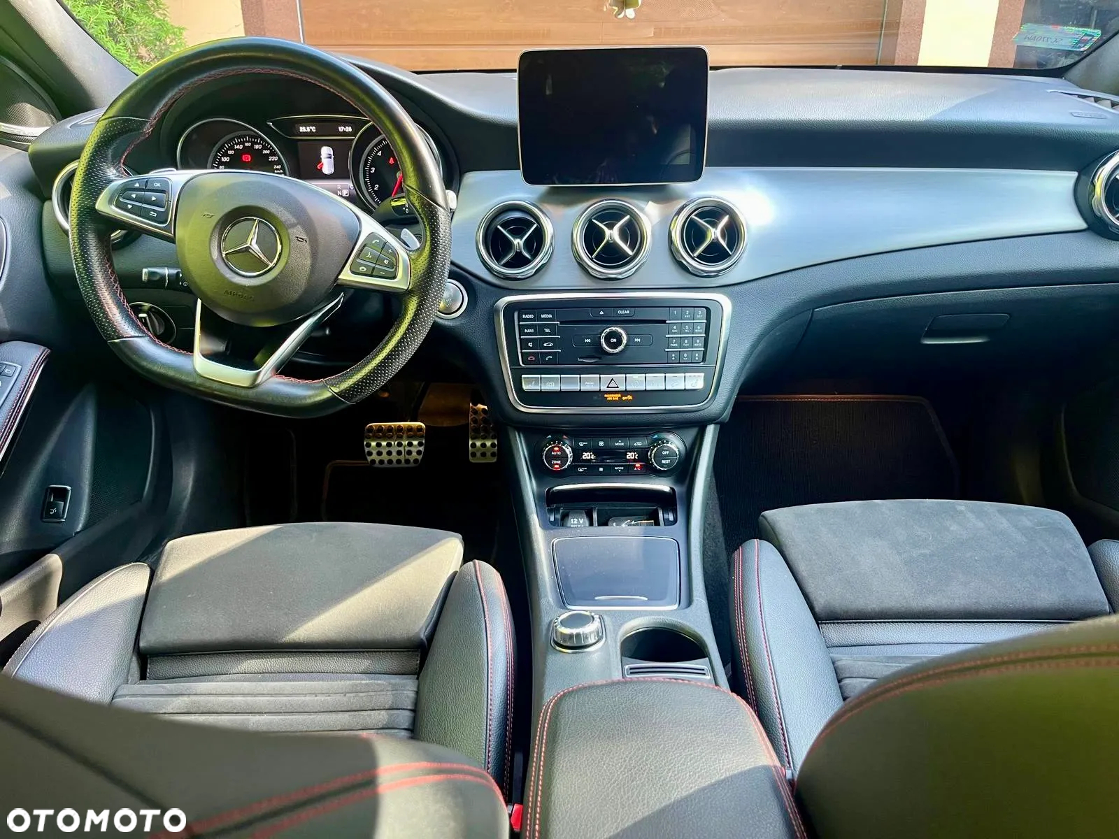 Mercedes-Benz GLA 220 4-Matic - 7